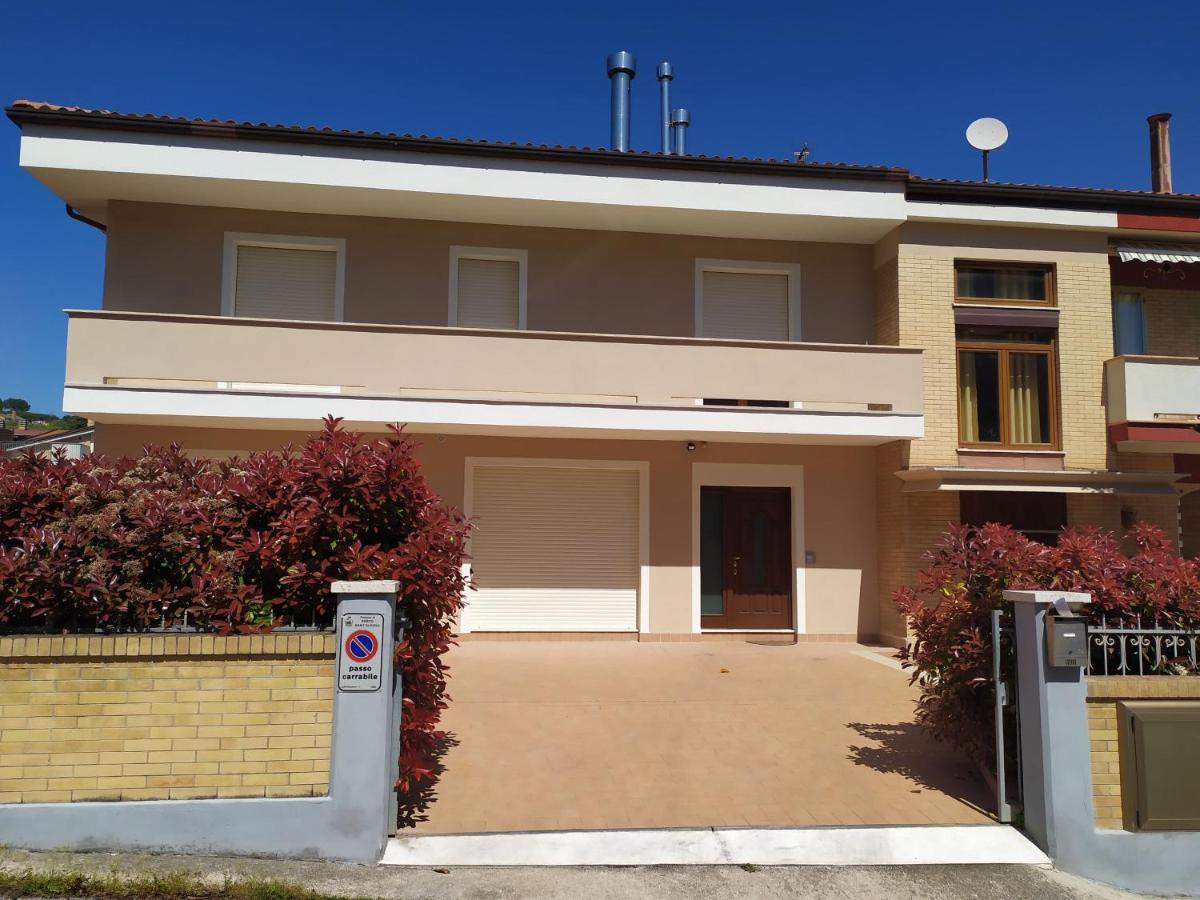 Casa Rossella Apartment Porto Sant'Elpidio Ngoại thất bức ảnh